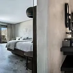 Hotell Aeonic And