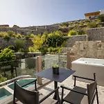 Hotell Aeonic And 5*