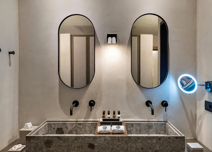 ホテル Aeonic And