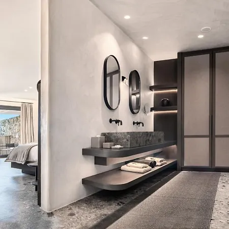 Aeonic And Hotell 5*