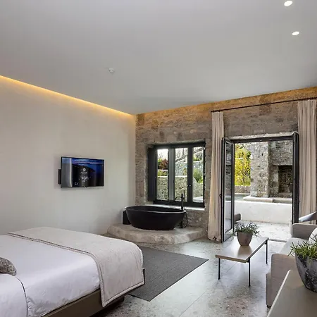 Aeonic And Hotell 5*