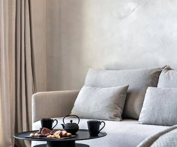 Aeonic And מלון 5*