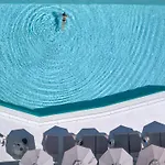 Aeonic And Hotel